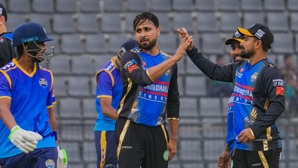 তাসকিনের রেকর্ডে ভাগ বসালেন এই পাকিস্তানি