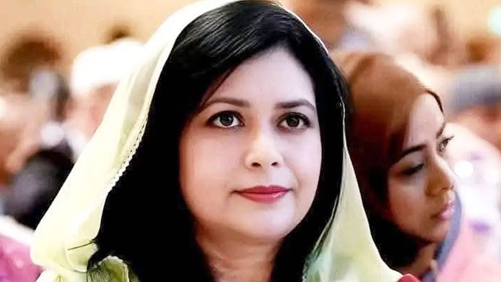 খালেদা জিয়াকে দেখতে এভারকেয়ারে ডা. জোবাইদা