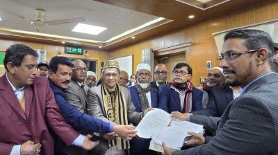 স্বতন্ত্র প্রার্থী হিসেবে মনোনয়নপত্র জমা দিলেন হাসান মামুন