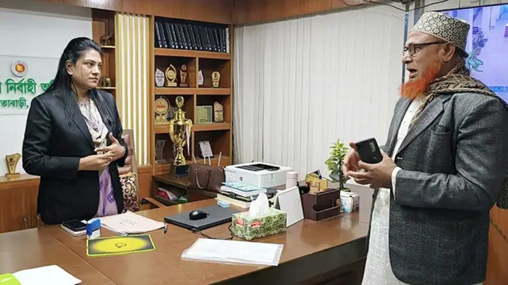 মনোনয়নপত্র জমা দিতে না পেরে অঝোরে কাঁদলেন প্রার্থী