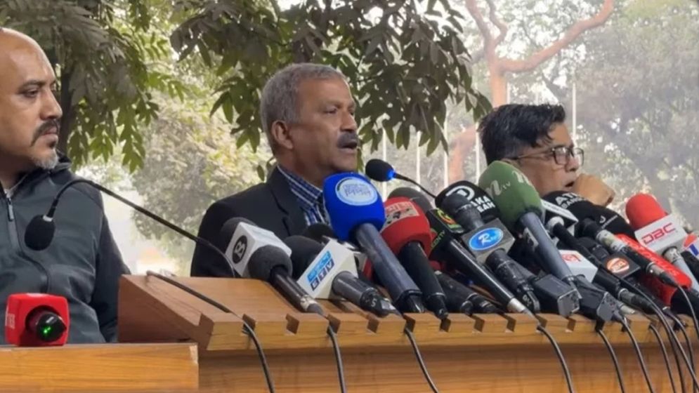 খালেদা জিয়ার মৃত্যুতে ফ্যাসিস্ট হাসিনার দায় রয়েছে: আসিফ নজরুল