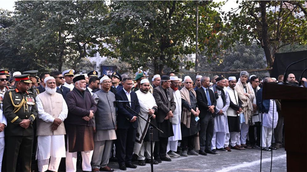 খালেদা জিয়ার লাশ নেওয়া হচ্ছে জিয়া উদ্যানে
