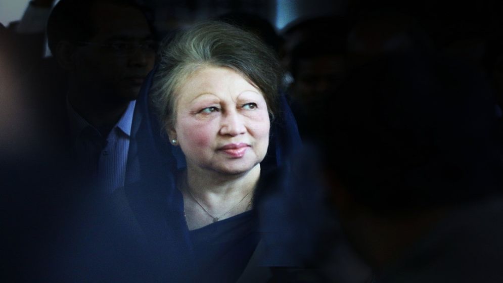 খালেদা জিয়ার মৃত্যুতে সামাজিক যোগাযোগমাধ্যম এখন শোকের ক্যানভাস