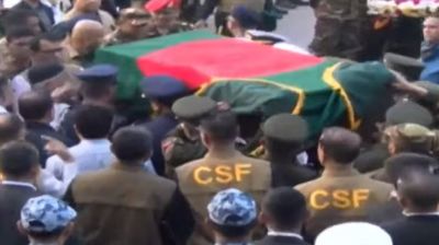 জিয়া উদ্যানে খালেদা জিয়ার লাশ, চলছে দাফনের প্রস্তুতি