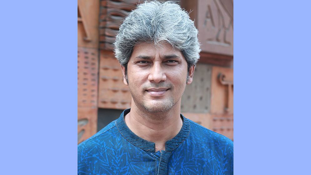 সাকির চেয়ে তার স্ত্রীর আয়-সম্পদ বেশি