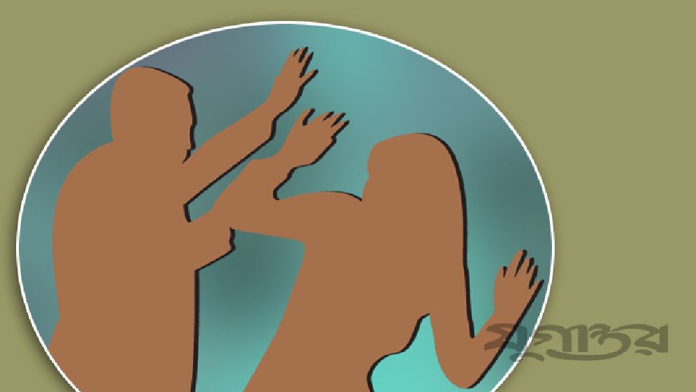 প্রতিপক্ষকে ফাঁসাতে স্ত্রীকে পিটিয়ে মামলা