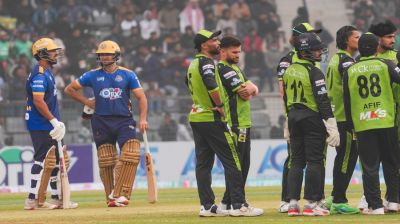 লড়াই করেও তীরে যেয়ে তরী ডুবল ঢাকার