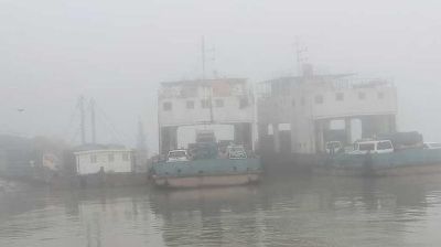 ৭ ঘণ্টা বন্ধ থাকার পর পাটুরিয়া–দৌলতদিয়ায় ফেরি চালু