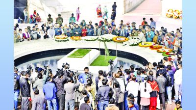 খালেদা জিয়ার কবরে সর্বস্তরের শ্রদ্ধা