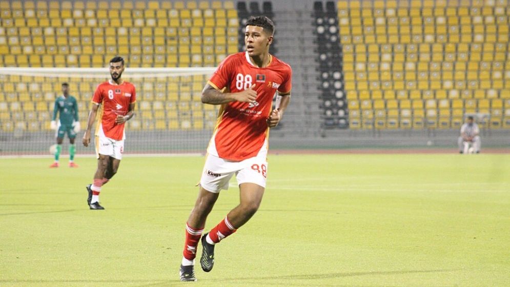 দীর্ঘদিনের বেতন বকেয়া, কিংস ছাড়ার ঘোষণা কিউবা মিচেলের