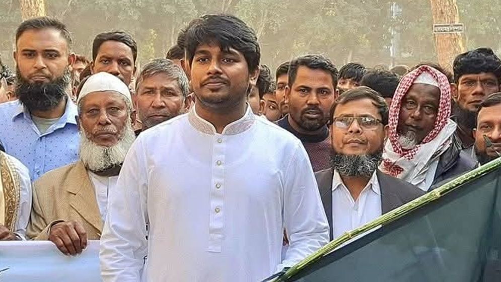 যে কারণে মনোনয়ন বাতিল হলো সেই মোয়াজ্জেমের