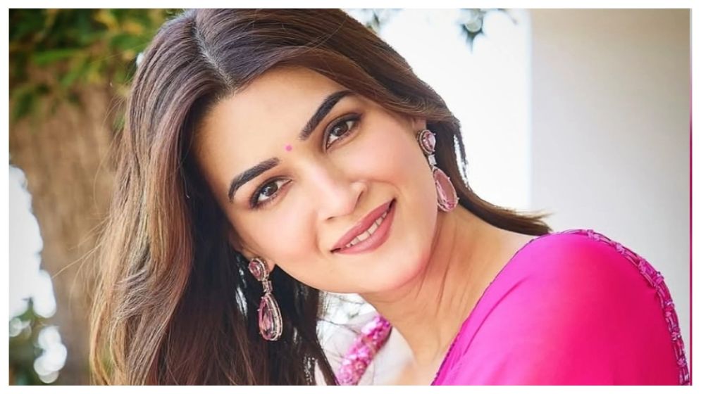 যেভাবে গ্লিসারিন মাখলে ত্বক হবে কৃতি শ্যাননের মতো