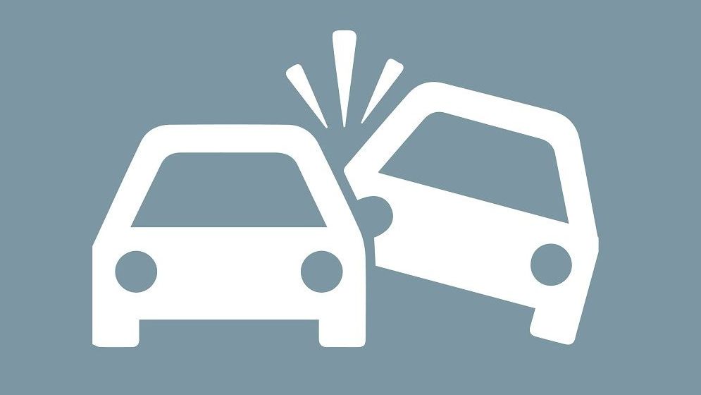 প্রেমিকার পরিবারকে মুগ্ধ করতে সড়ক দুর্ঘটনার নাটক সাজাল যুবক