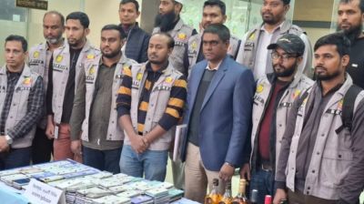 ঢাকায় গোপন আইফোন কারখানার সন্ধান