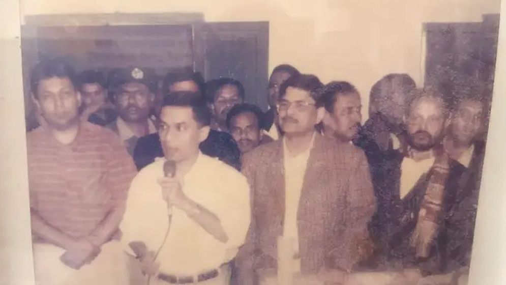 স্মৃতির সরণি বেয়ে ফিরছে তারেক রহমানের ২০০৩-এর সেই ছবি