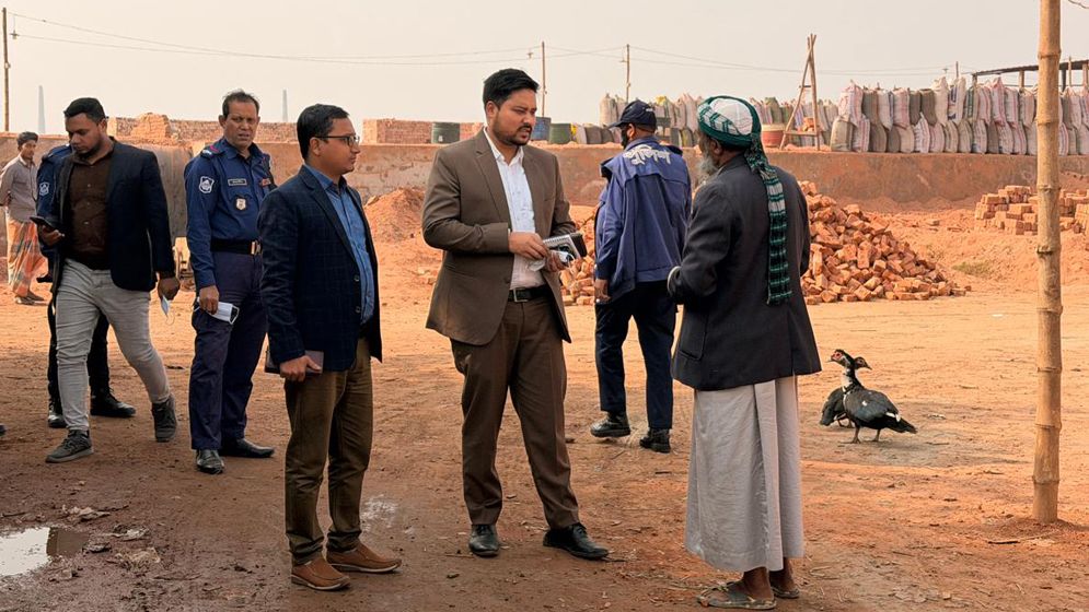 দুই ইটভাটা মালিককে ২ লাখ টাকা জরিমানা