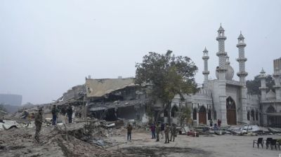 দিল্লিতে মসজিদ ও কবরস্থান সংলগ্ন স্থাপনা ধ্বংস