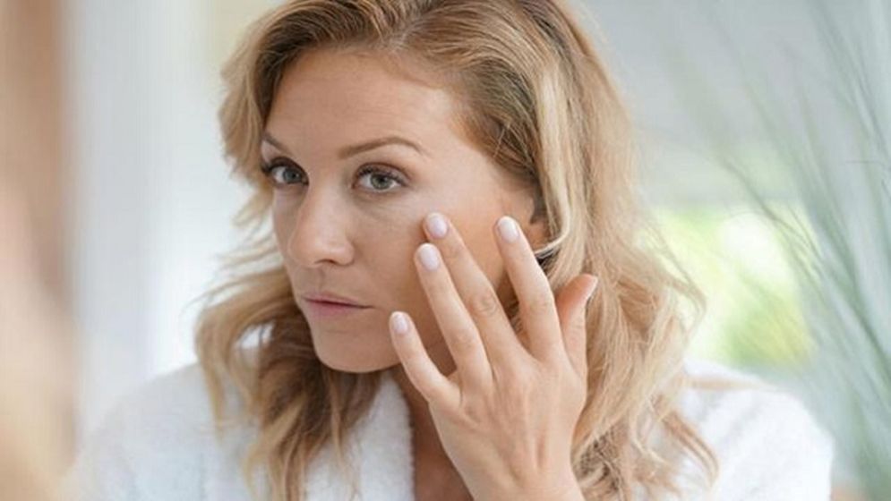 যত্নের ত্রুটি নেই, তবুও যে কারণে ত্বকে বয়স্কের ছাপ