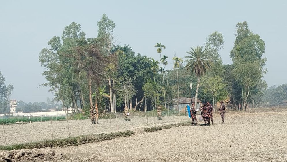 নতুন করে সড়কের কাজ করবে না বিএসএফ