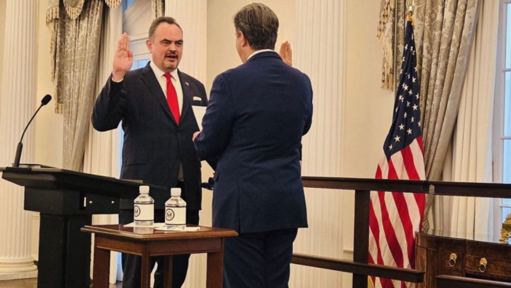 শপথ নিলেন বাংলাদেশে নিযুক্ত নতুন মার্কিন রাষ্ট্রদূত