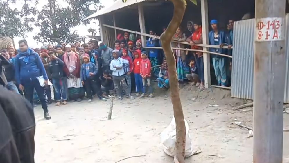 চোর সন্দেহে যুবককে পিটিয়ে হত্যা