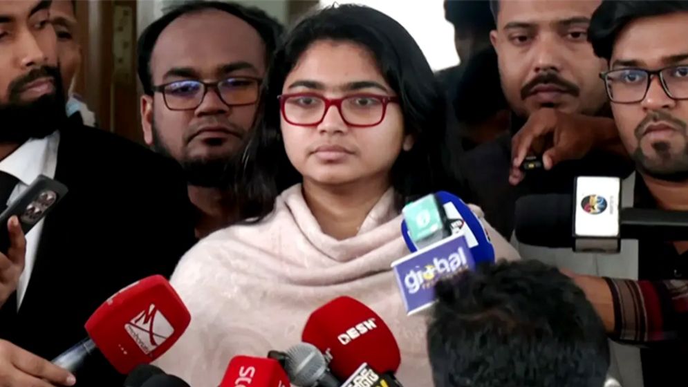 পছন্দের মার্কা জানালেন তাসনিম জারা