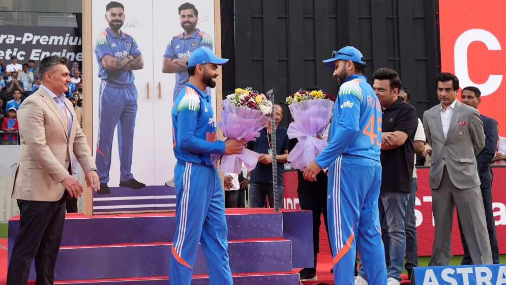 কোহলি-রোহিতকে বিশেষ সংবর্ধনা