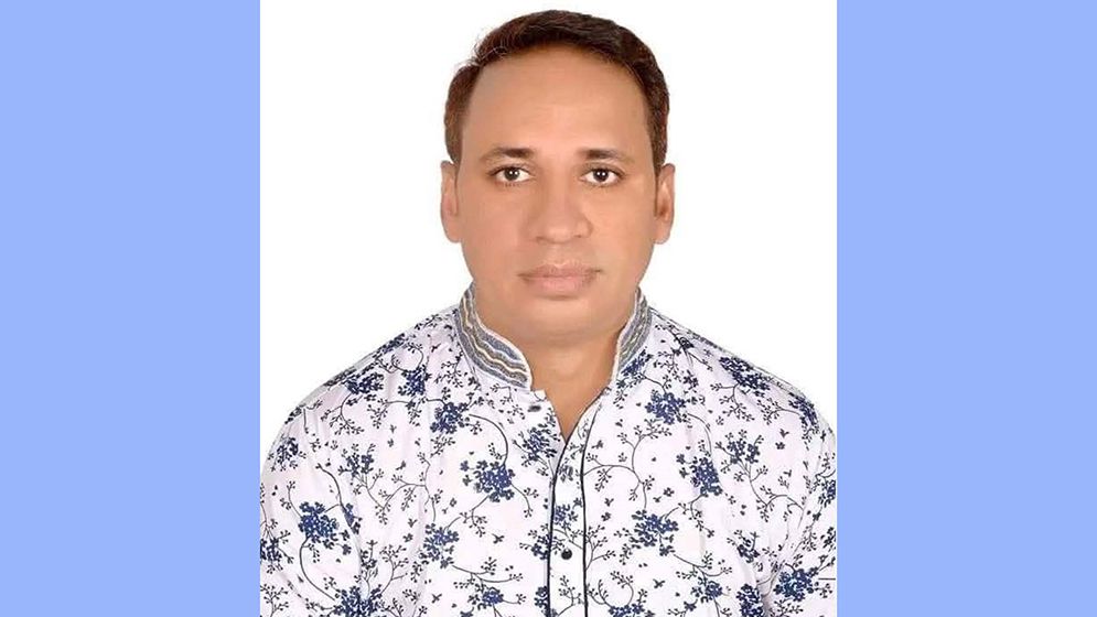 নাটোরে প্যানেল মেয়রকে পুলিশে দিল জনতা