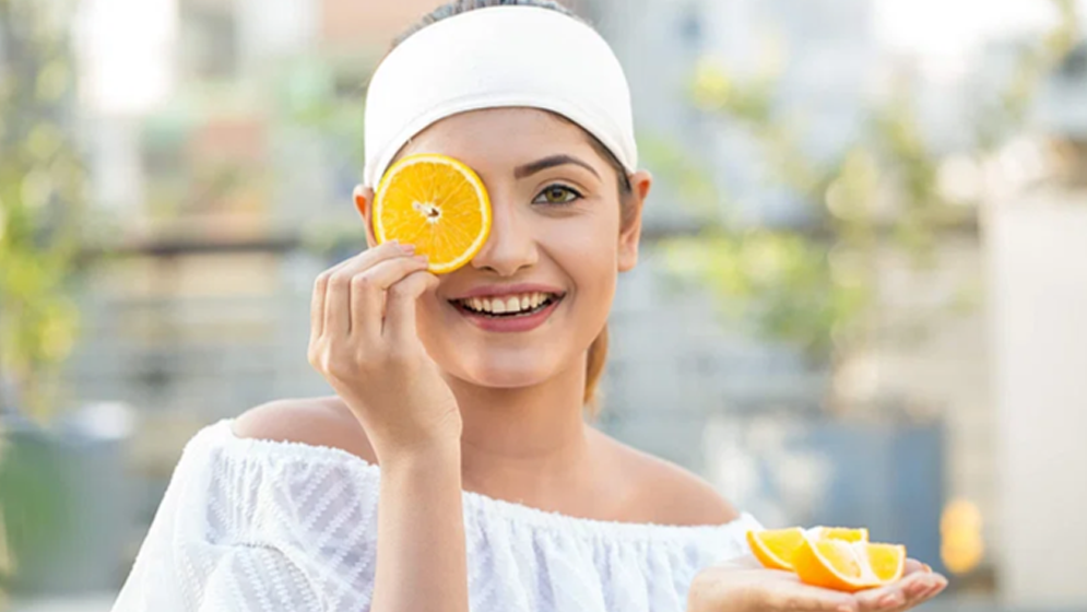 টানটান ত্বক ধরে রাখতে ডায়েটে যোগ করুন এই ৫ খাবার