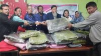 পুরান ঢাকা স্বজন সমাবেশের উদ্যোগে শীত বস্ত্র বিতরণ
