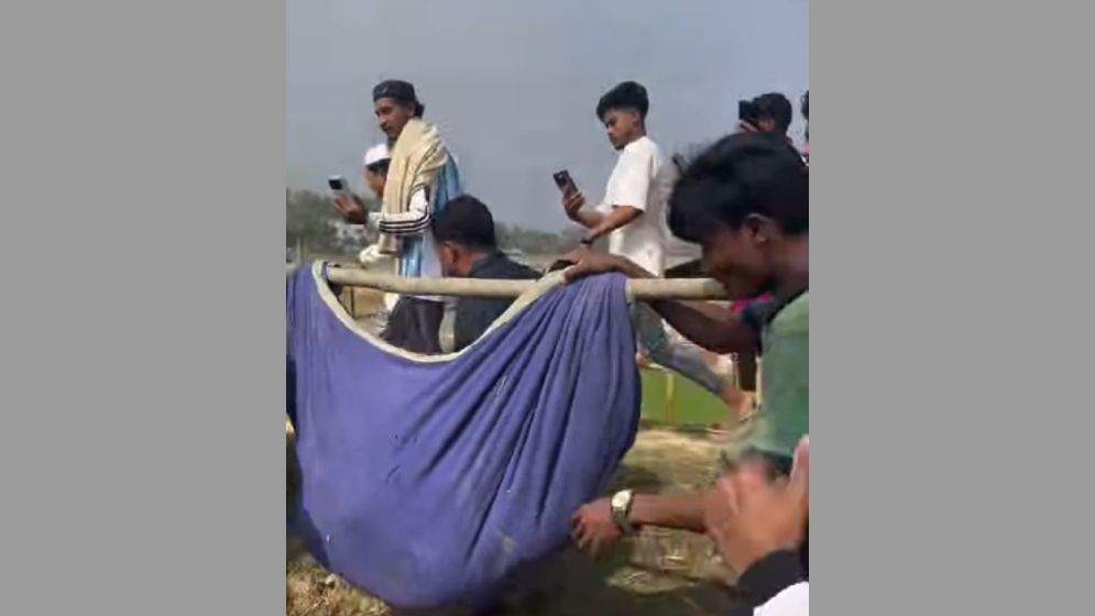 মিয়ানমারের বিদ্রোহীদের মাইন বিস্ফোরণে বাংলাদেশি যুবকের পা বিচ্ছিন্ন