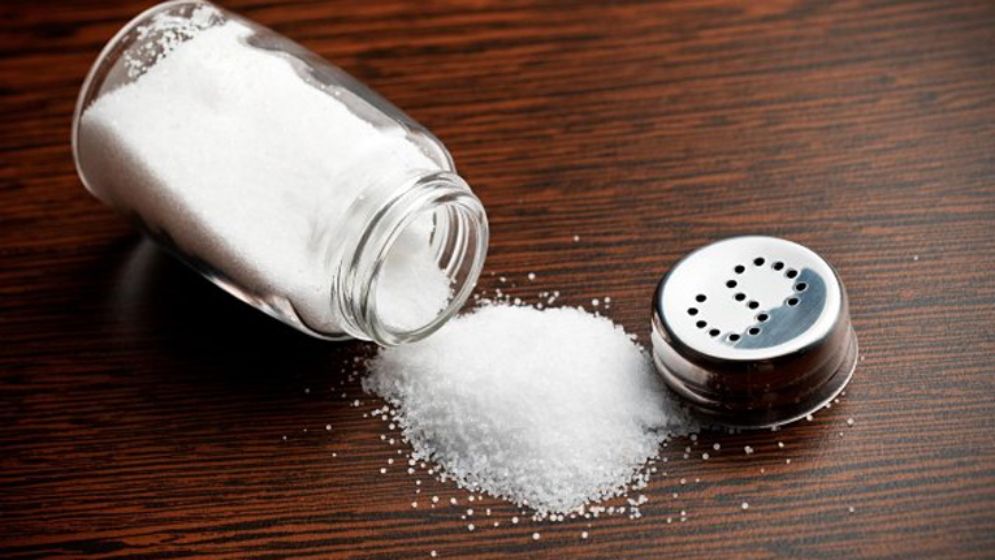 জেনে নিন লবণ কাদের জন্য বিপজ্জনক