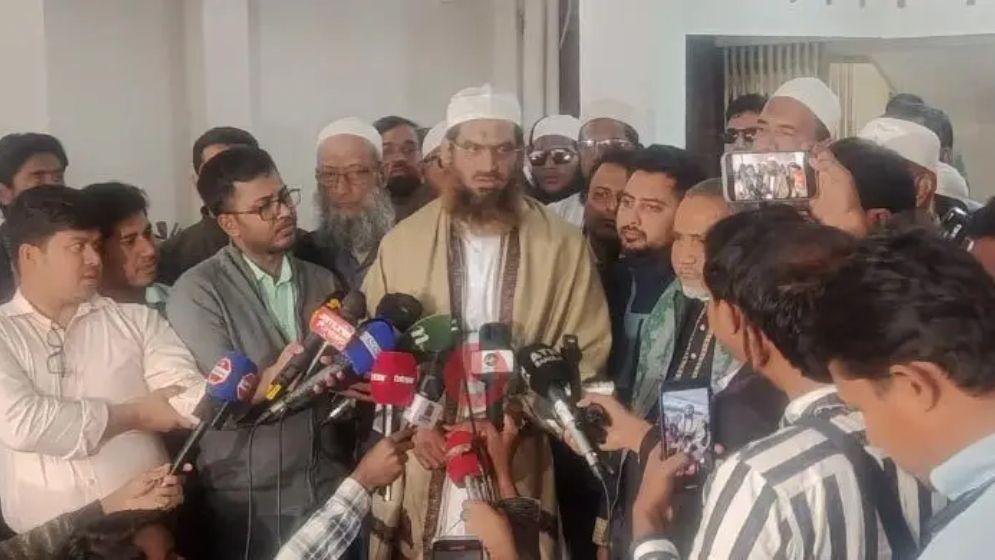 ১০ দলের বৈঠক শেষে যা বললেন মামুনুল হক