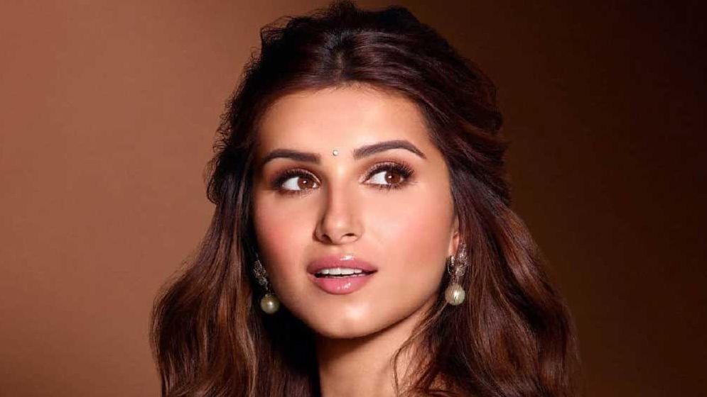তারা সুতারিয়ার সম্পর্ক কি ভেঙে গেল?