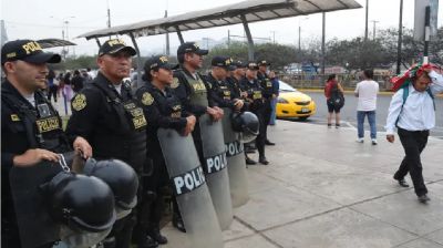 লাতিন আমেরিকায় ‘ব্যানানা রিপাবলিকের’ প্রত্যাবর্তন