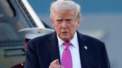 ট্রাম্পের নানামুখী পদক্ষেপে বিশ্বজুড়ে উৎকণ্ঠা