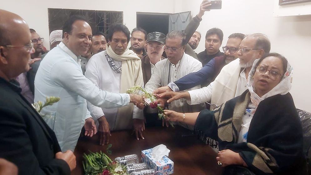 সাবেক উপজেলা চেয়ারম্যানসহ জেপির সহস্রাধিক নেতাকর্মী বিএনপিতে