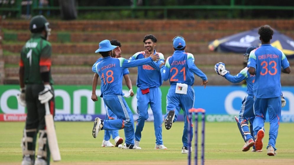 বাগে পেয়েও ভারতকে হারাতে পারল না বাংলাদেশ