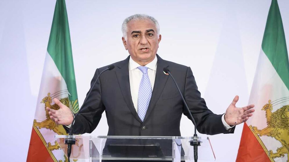 ফের বিক্ষোভে নামার আহ্বান রেজা পাহলভির, মিলল না সাড়া