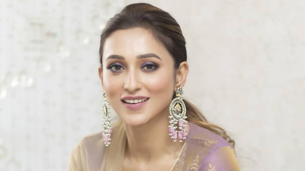 যে কারণে রাজনীতি ছাড়তে বাধ্য হয়েছিলেন মিমি