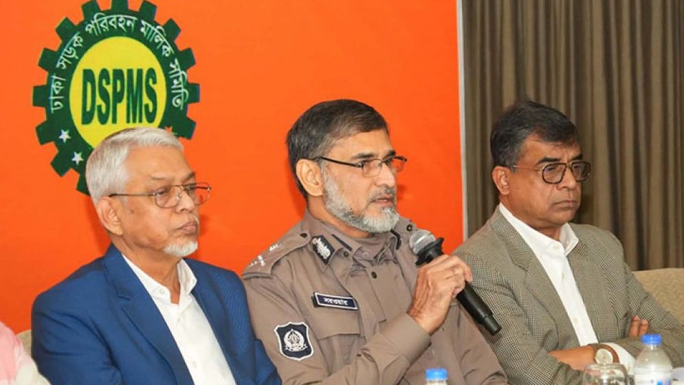 রাজধানীতে ই-টিকেটিং ও কাউন্টার পদ্ধতিতে বাস সার্ভিস