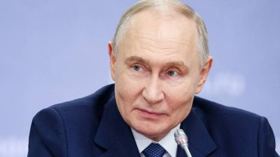 গাজার ‘বোর্ড অব পিসে’ যোগ দিতে পুতিনকে আমন্ত্রণ