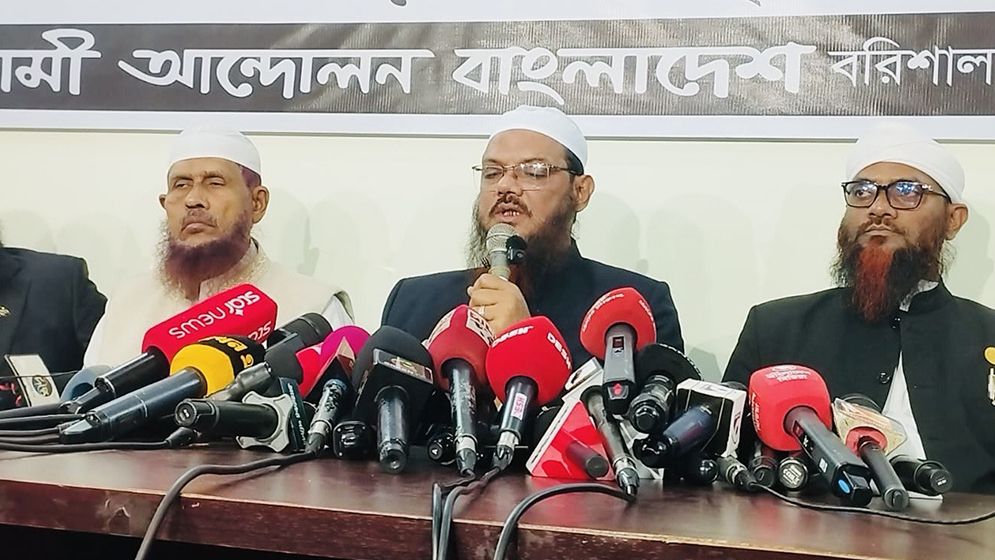 আ.লীগের যারা অপরাধ করেনি তাদের নিরাপত্তার দায়িত্ব সরকারের