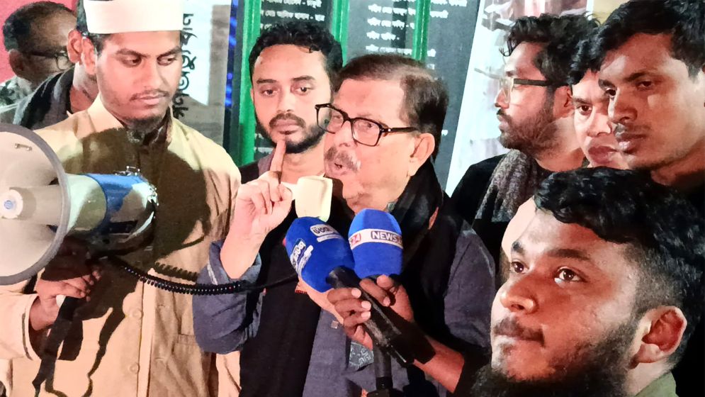 ‘মন্ত্রী হলে পরে হব, নির্বাচন ছাড়ব না’