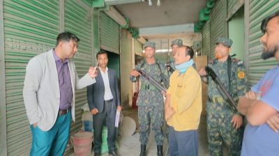 ব্যবসায়ীর বাসায় বিপুল পরিমাণ গ্যাস সিলিন্ডার