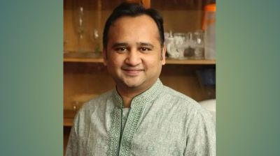 পুতুলকে সমর্থন দিয়ে নির্বাচন থেকে সরে দাঁড়িয়ে কাঁদলেন ডা. রাজন