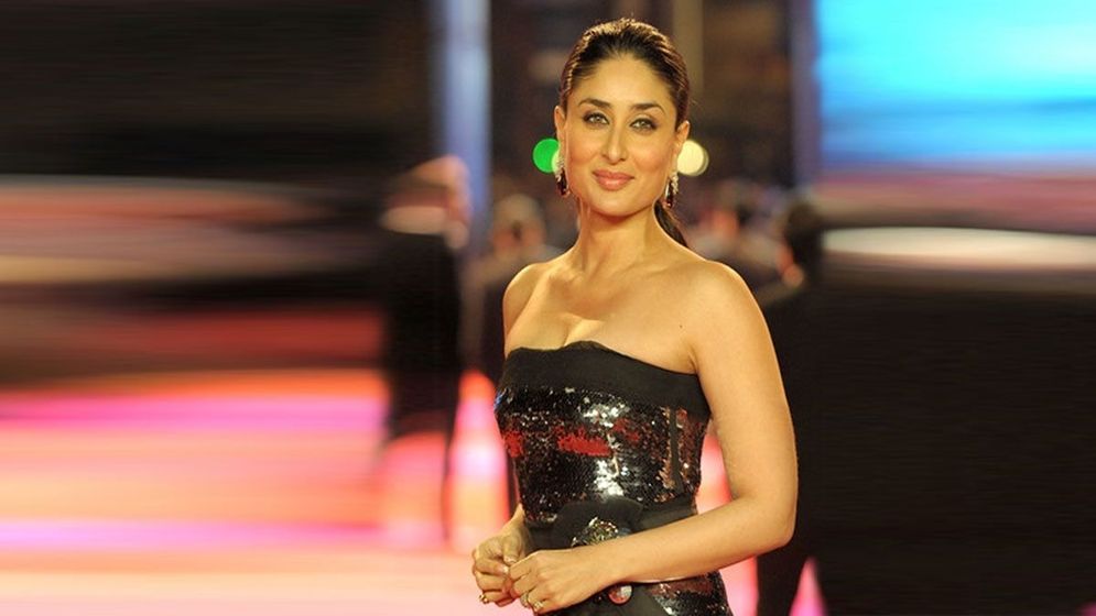 যে মন্ত্রে ৪৫-এও এমন লাবণ্য ধরে রেখেছেন কারিনা