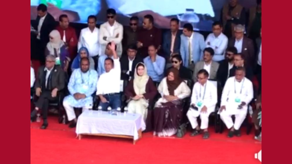 প্রথম নির্বাচনি জনসভা মঞ্চে তারেক রহমান