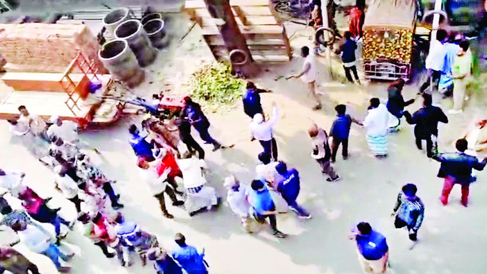 প্রচারের প্রথম দিনেই বিভিন্ন স্থানে হামলা সংঘর্ষ