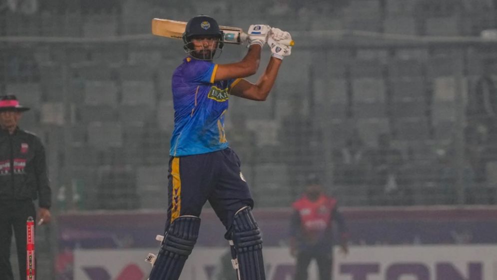 ‘এক পাকিস্তানি’র দিকে তাকিয়ে চট্টগ্রাম